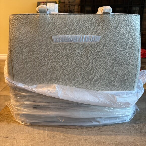 BRAND NEW UNOPENED DAGNE DOVER LARGE ALLYN TOTE - Picture 2 of 3